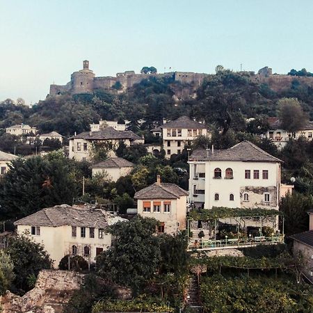 Guesthouse Arber Gjirokaster Bagian luar foto