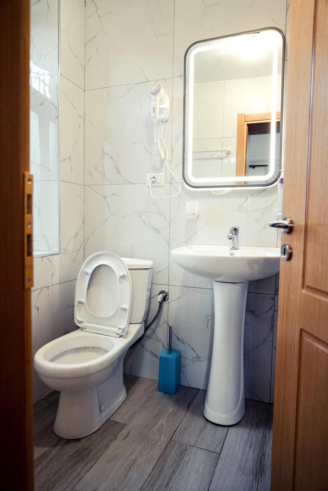 Guesthouse Arber Gjirokaster Bagian luar foto